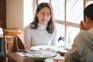 巧乐兹夫妇网红吃瓜,网红夫妻的吃瓜日常，揭秘娱乐圈幕后故事
